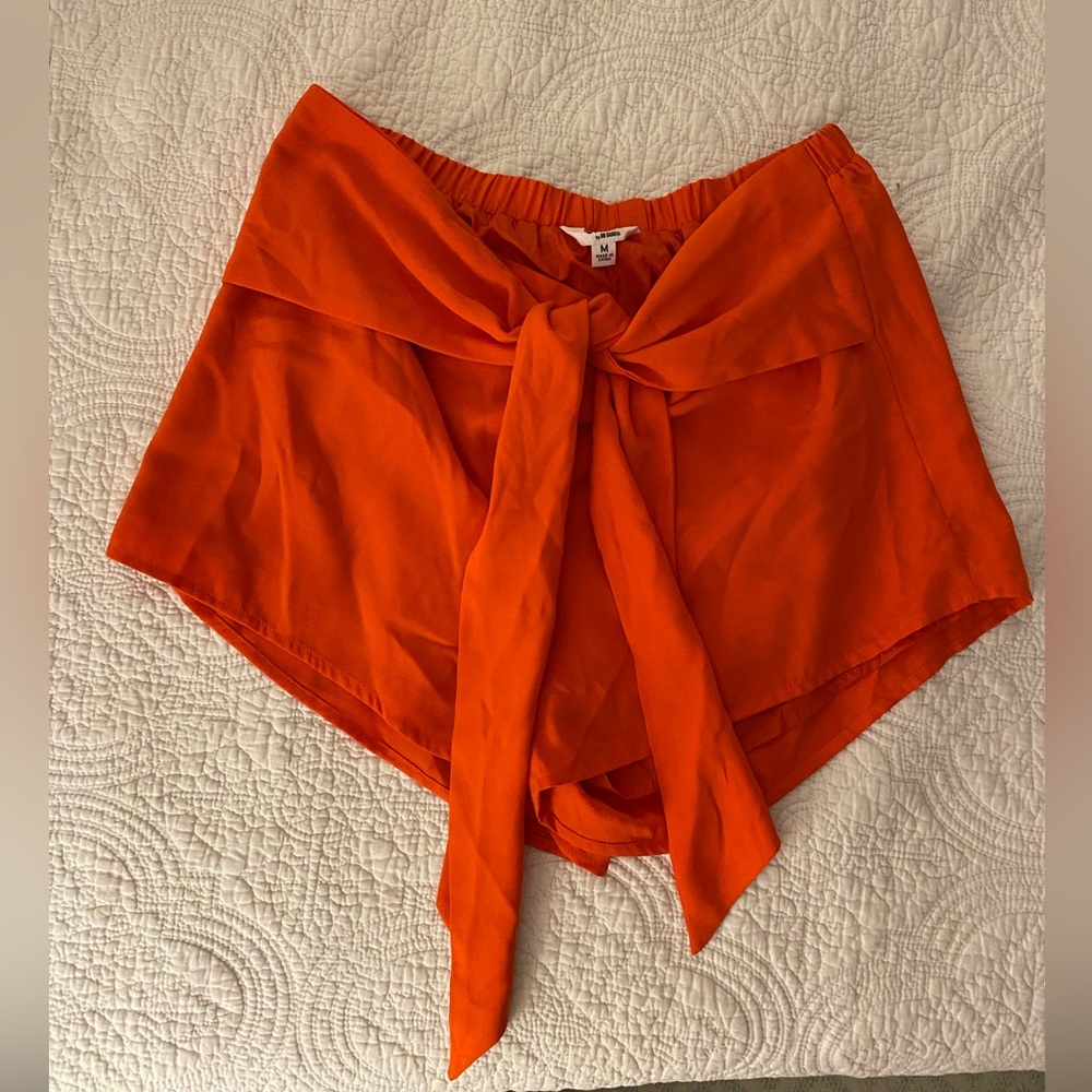Jack by BB Dakota orange tie front belt shorts
